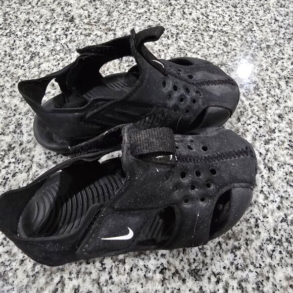 Nike Black Sandals Toddler size 6c - Picture 2 of 5